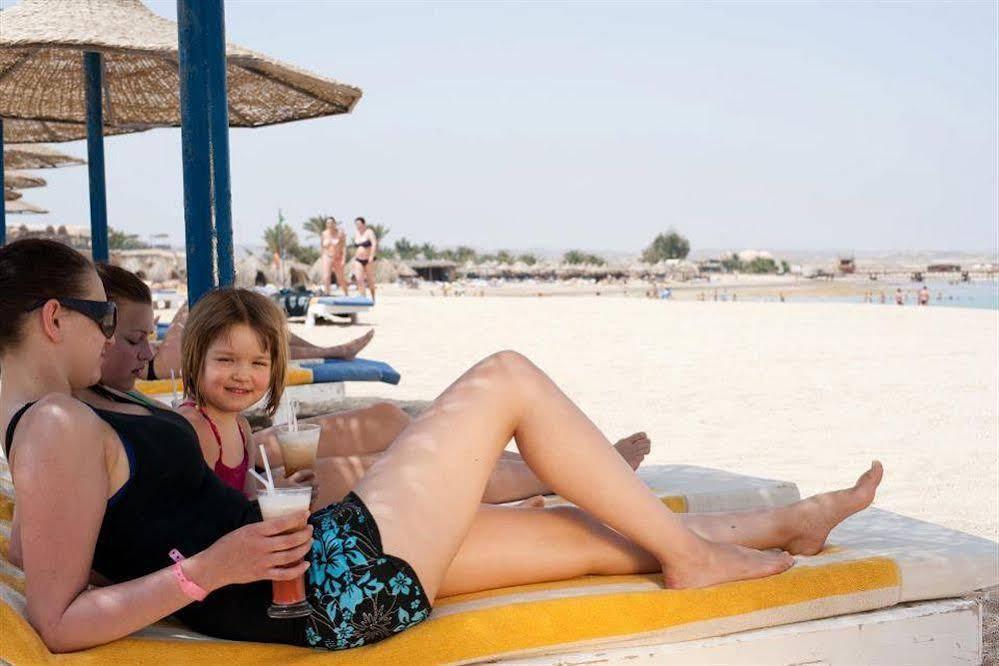 Pensee Royal Garden Beach Resort El Qoseir ภายนอก รูปภาพ