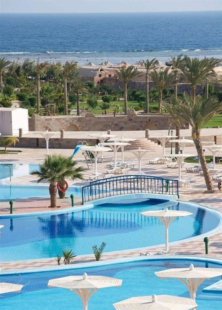 Pensee Royal Garden Beach Resort El Qoseir ภายนอก รูปภาพ
