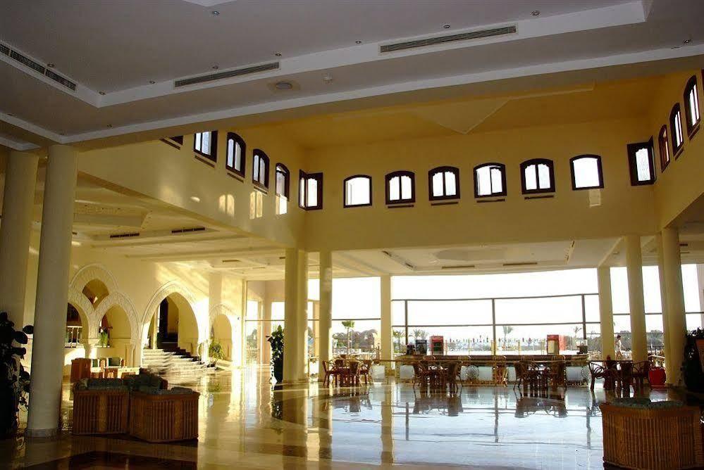 Pensee Royal Garden Beach Resort El Qoseir ภายนอก รูปภาพ