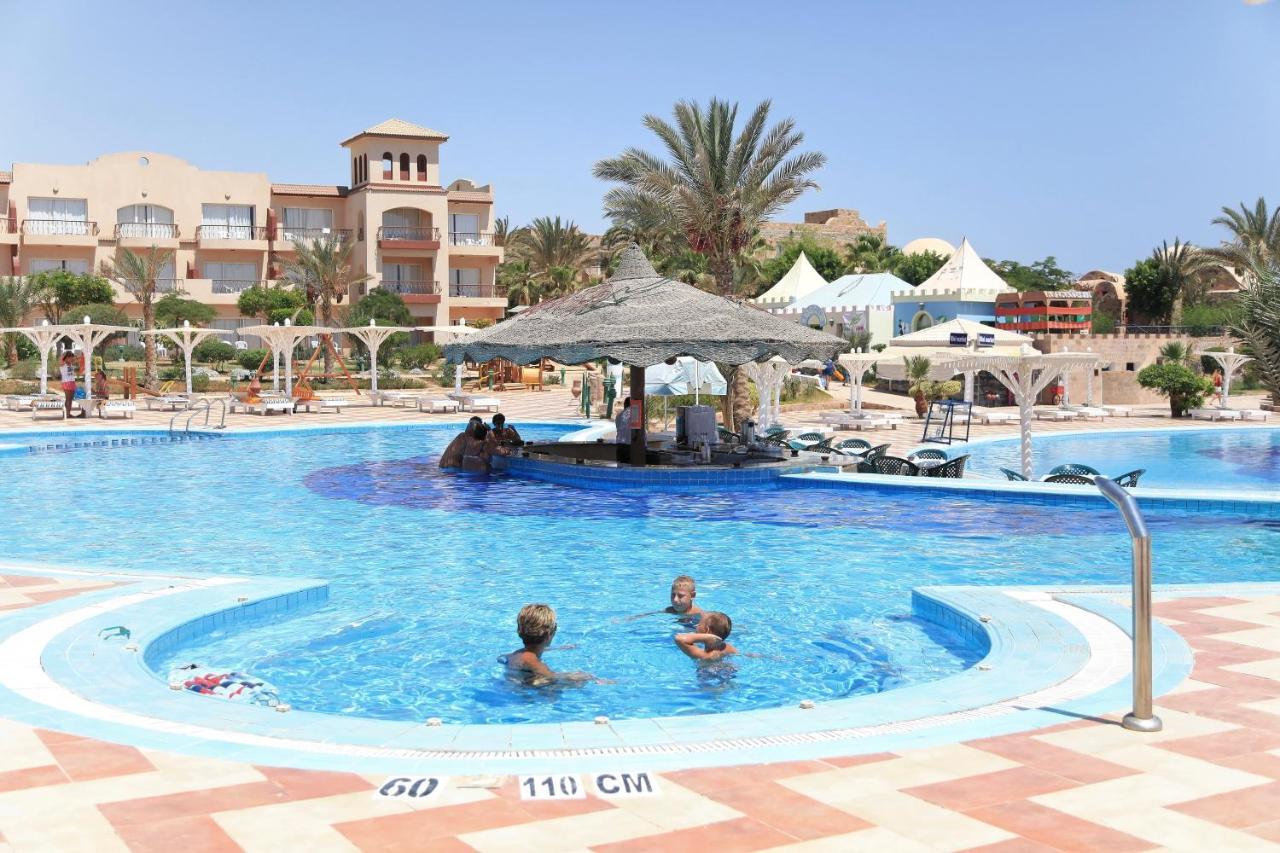 Pensee Royal Garden Beach Resort El Qoseir ภายนอก รูปภาพ