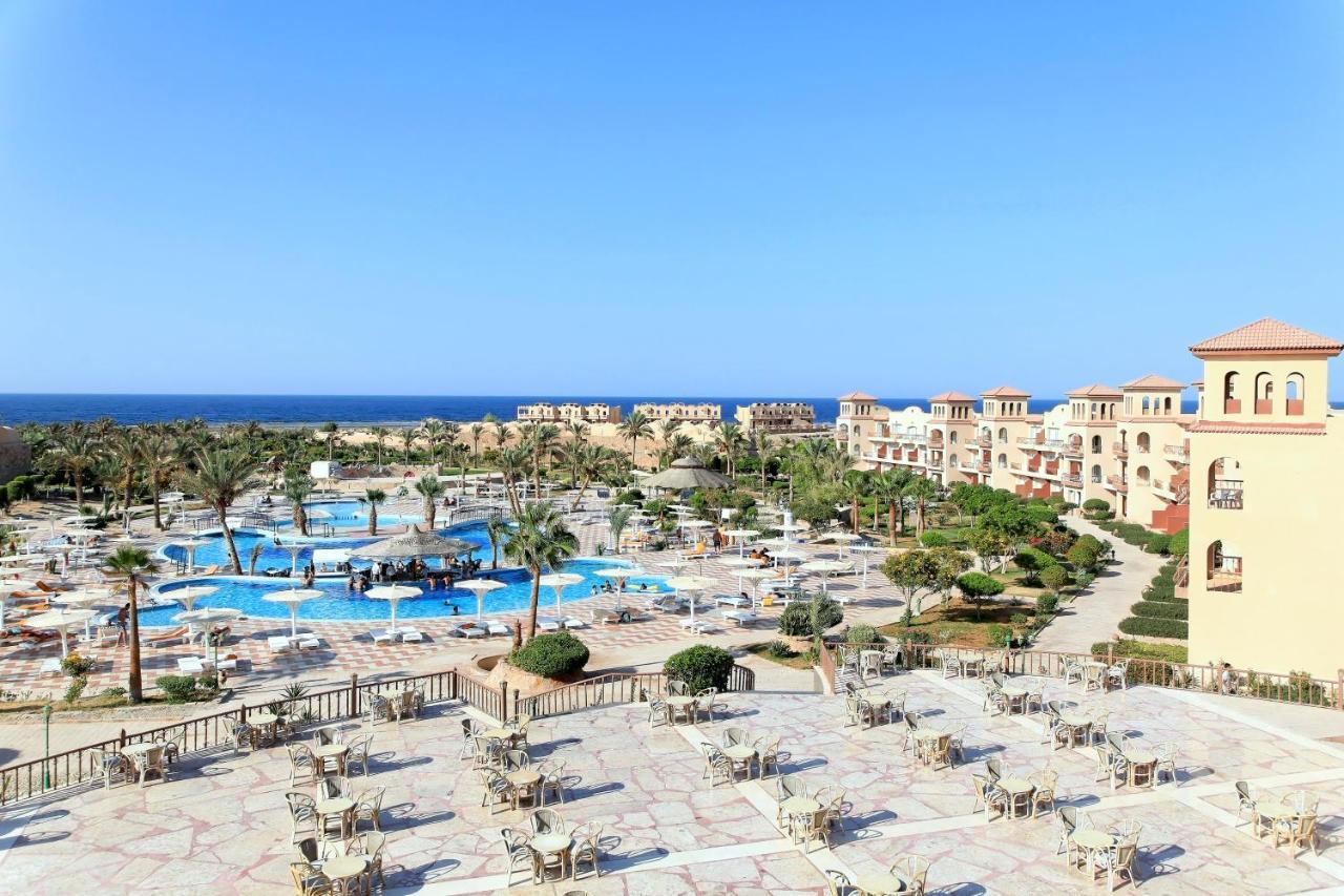 Pensee Royal Garden Beach Resort El Qoseir ภายนอก รูปภาพ