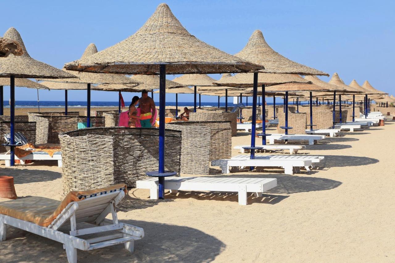 Pensee Royal Garden Beach Resort El Qoseir ภายนอก รูปภาพ