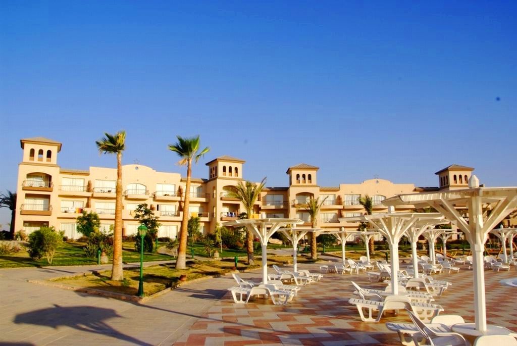 Pensee Royal Garden Beach Resort El Qoseir ภายนอก รูปภาพ