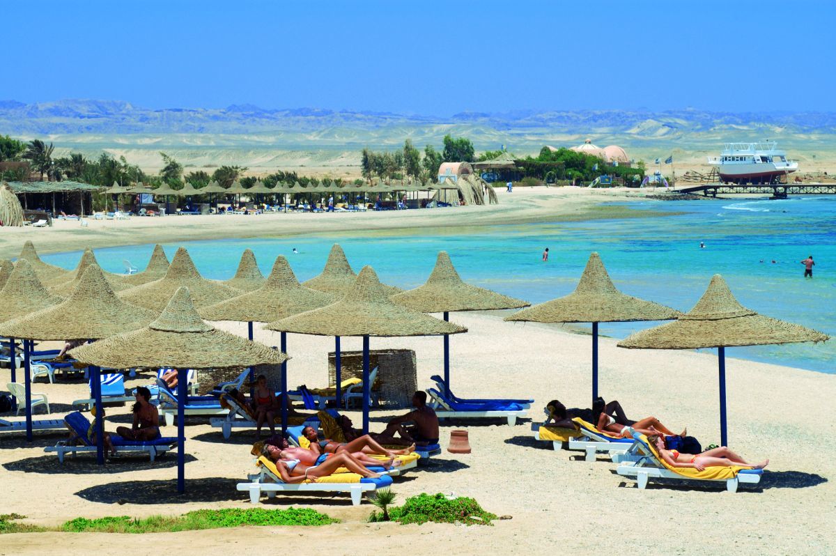 Pensee Royal Garden Beach Resort El Qoseir ภายนอก รูปภาพ