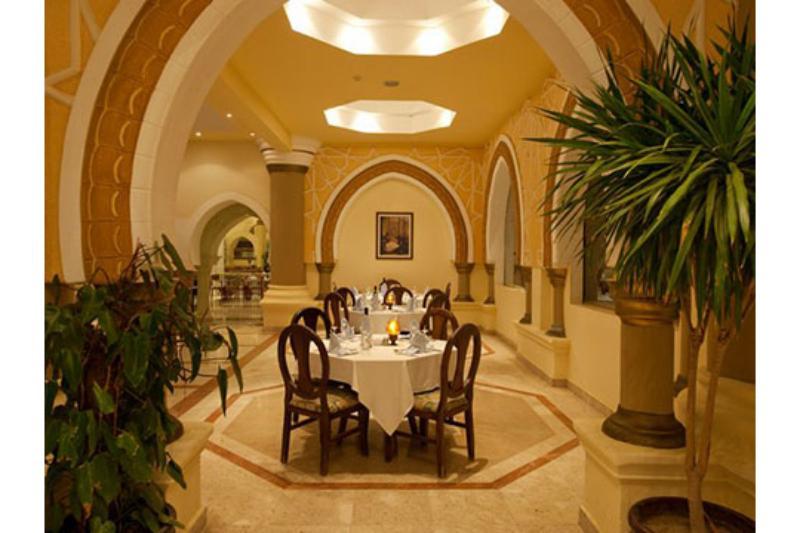 Pensee Royal Garden Beach Resort El Qoseir ภายนอก รูปภาพ